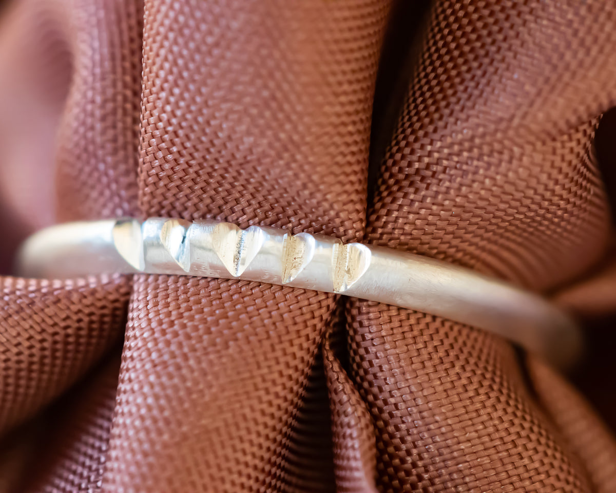 Thin Hearts Ring