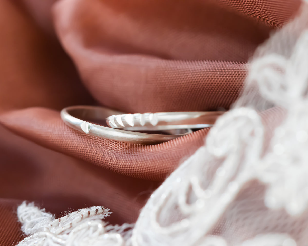 Thin Hearts Ring