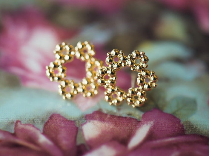 Gold earrings, Round Earrings, Gold Stud Earrings, 14k Gold Earrings, Flower Earrings, 14k Gold Studs, Gold Stud Earrings, 14k Gold Studs.
