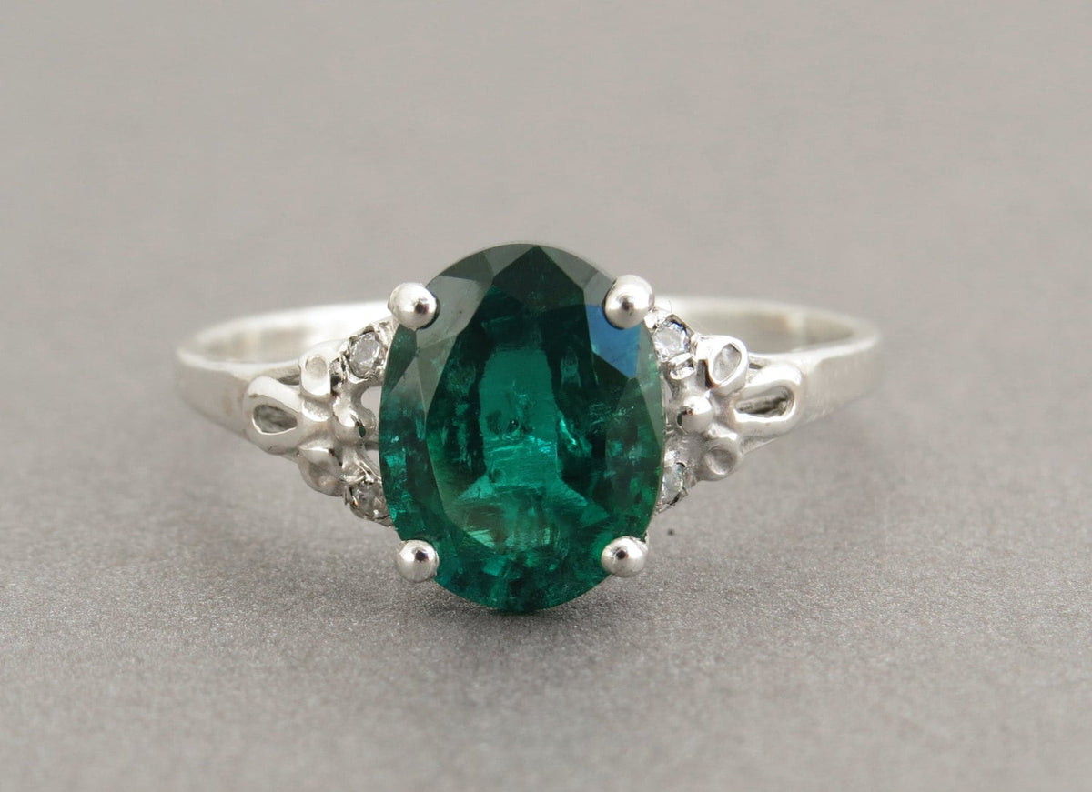 Oval Emerald Ring, Vintage Emerald Engagement Ring, Emerald Gold Ring, Lab Emerald Engagement Ring, Green Gemstone Ring, May Birthstone Ring