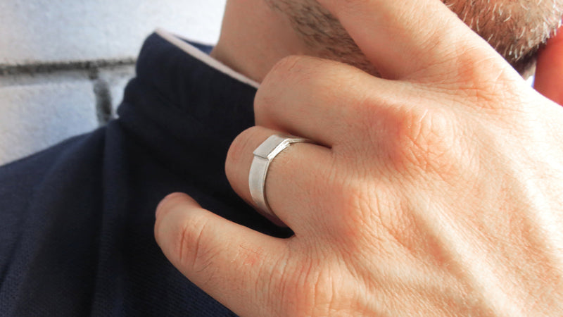 טבעת נישואין לגבר מזהב מט מוברש