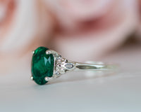 Oval Emerald Ring, Vintage Emerald Engagement Ring, Emerald Gold Ring, Lab Emerald Engagement Ring, Green Gemstone Ring, May Birthstone Ring