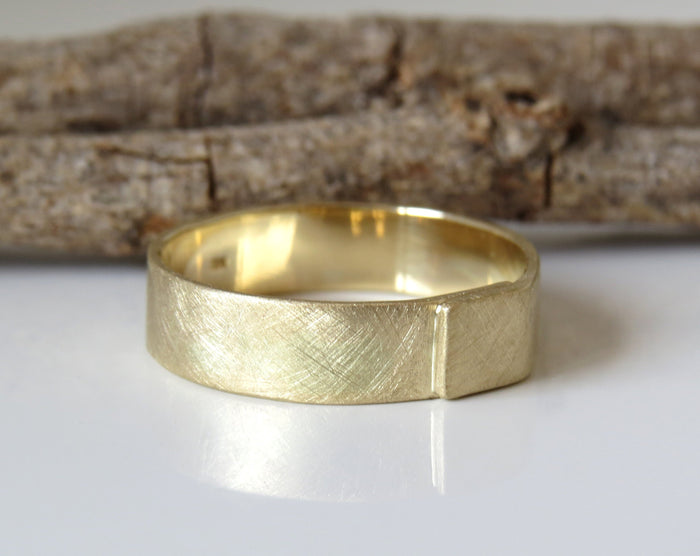 Brushed Men Wedding Band