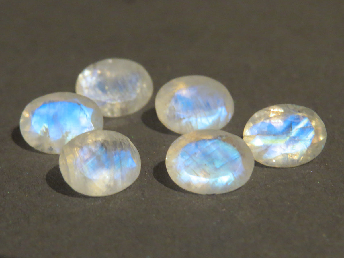 Moonstone Wedding Set, Bridal Set, Gemstone Wedding Set, Oval Moonstone Engagement Ring, Nesting Wedding Band Set, Vintage Engagement Ring
