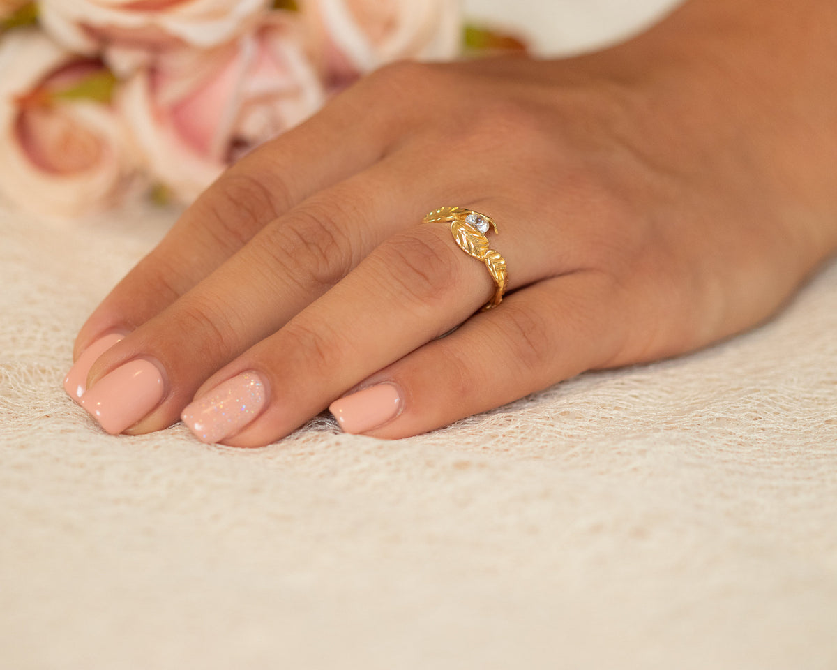 Leaf Engagement Ring