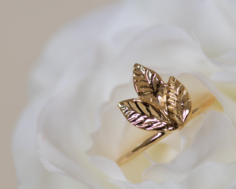 Three Leaf Gold Ring