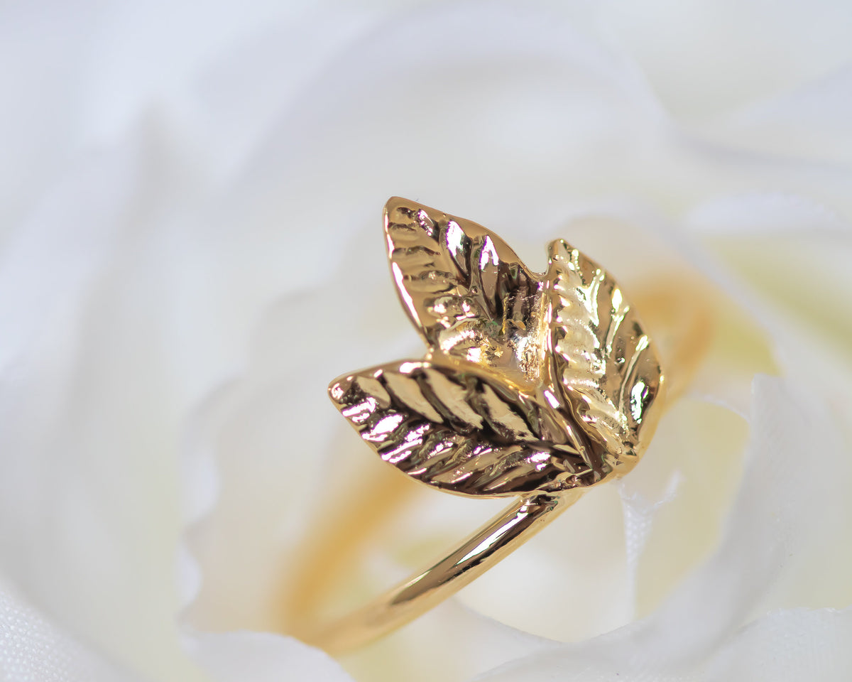 Three Leaf Gold Ring
