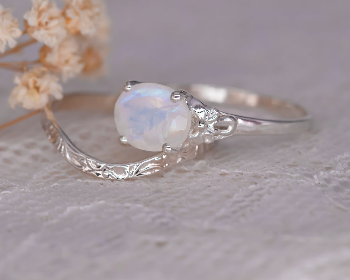 Moonstone Wedding Set, Bridal Set, Gemstone Wedding Set, Oval Moonstone Engagement Ring, Nesting Wedding Band Set, Vintage Engagement Ring