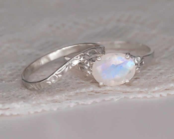 Moonstone Wedding Set, Bridal Set, Gemstone Wedding Set, Oval Moonstone Engagement Ring, Nesting Wedding Band Set, Vintage Engagement Ring