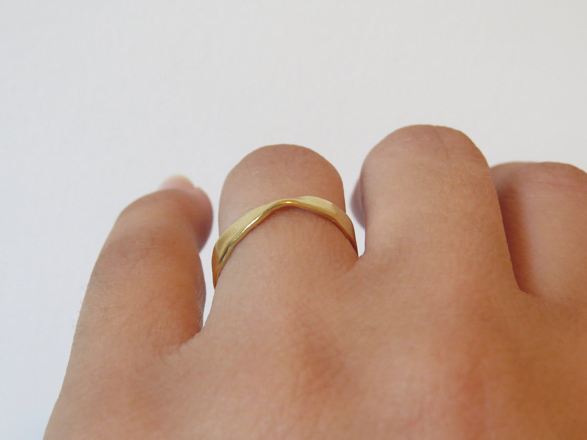 White Gold Wedding Ring, 14k Gold Band, Unique Wedding Band, Matching Wedding Bands, His and Her Ring, Unisex Band, Delicate Sculptured Ring