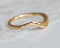 Asymmetrical curved Wedding Band