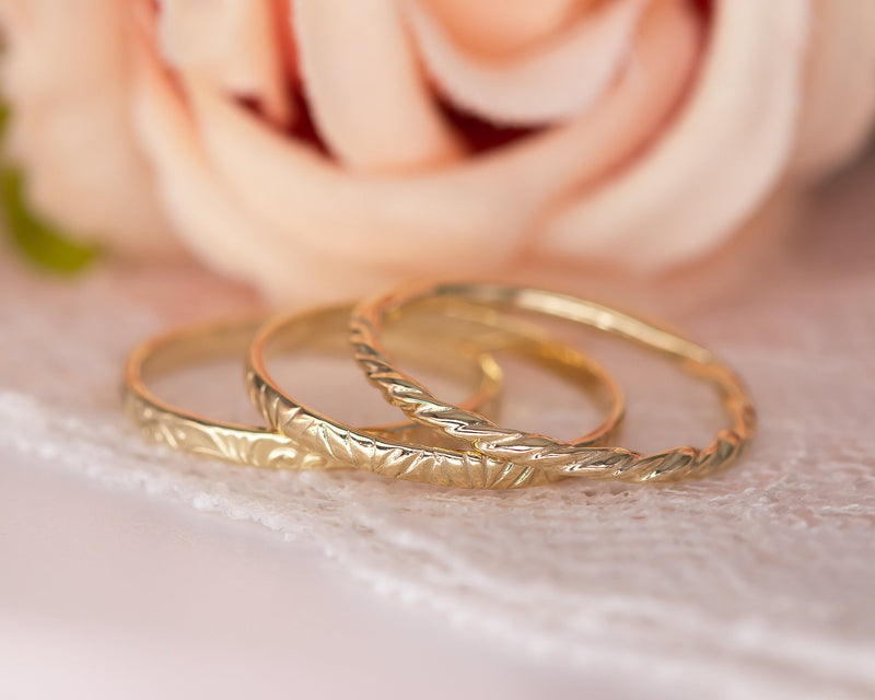 Thin Gold Texture Ring Sivan Lotan Jewelry סיון לוטן תכשיטים