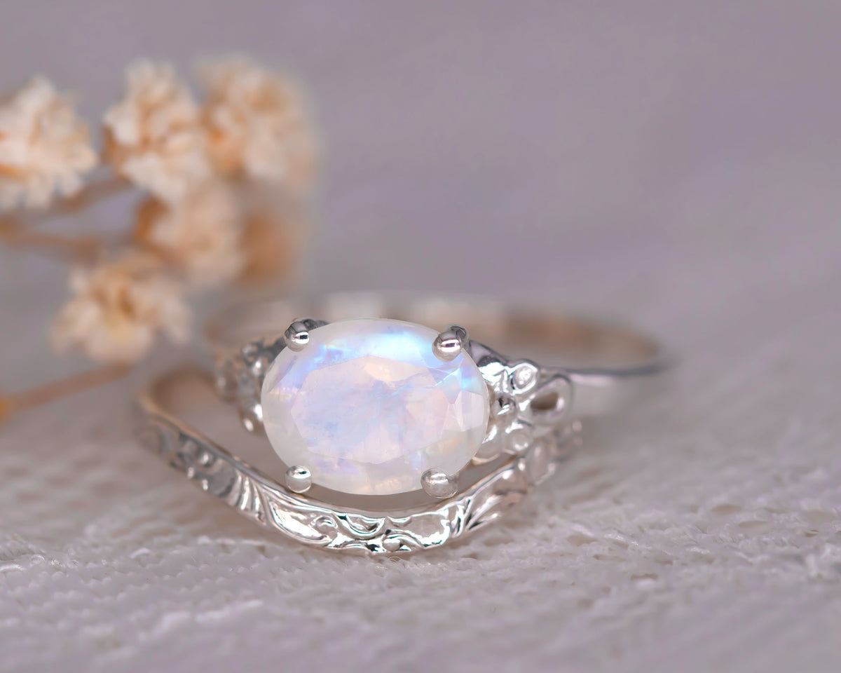 Moonstone Wedding Set, Bridal Set, Gemstone Wedding Set, Oval Moonstone Engagement Ring, Nesting Wedding Band Set, Vintage Engagement Ring