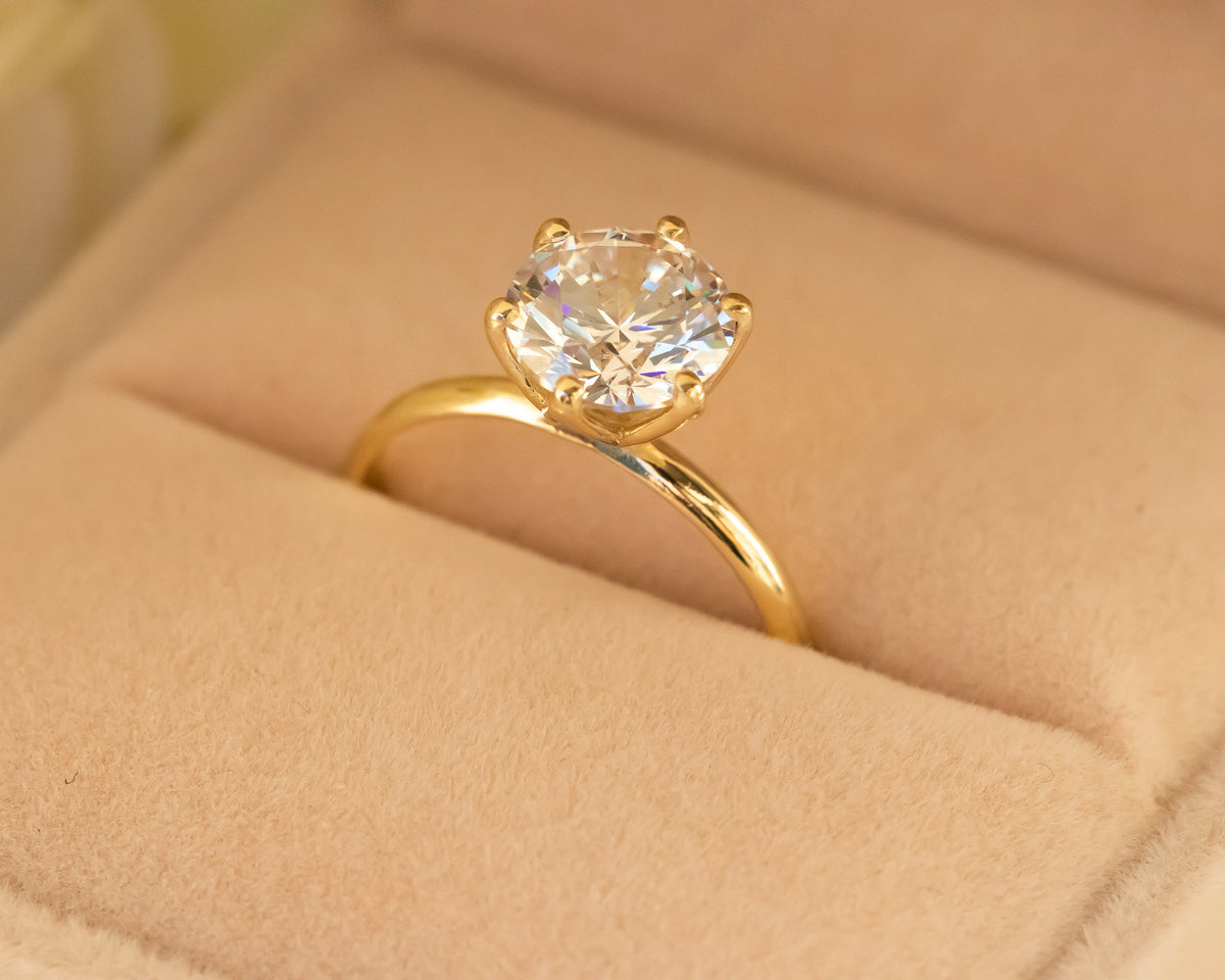 2ct Moissanite engagement ring solitaire engagement ring unique enagement ring gold ring 2 Carat Moissanite Flower Ring - Sivan Lotan Jewelry - סיון לוטן - טבעת אירוסין - טבעת יהלום - טבעת סוליטר