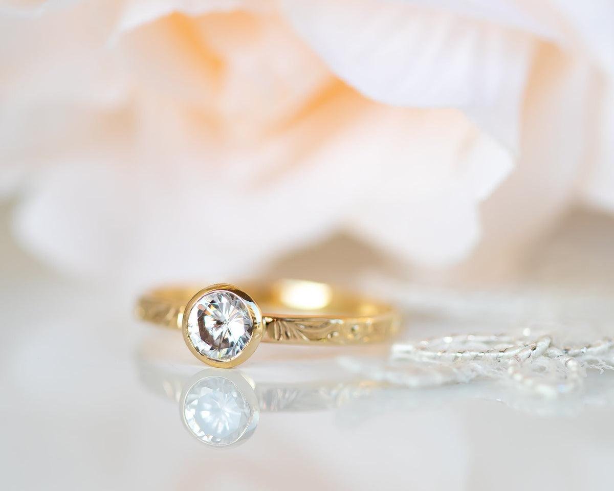 טבעת יהלום, טבעת אירוסין, סיון לוטן - Sivan Lotan Jewelry - Diamond Engagement Ring, Floral Diamond Ring, Floral Engagement Ring, Bezel Diamond Ring, 0.5 CT Diamond Ring, 14K / 18K Gold Diamond Ring
