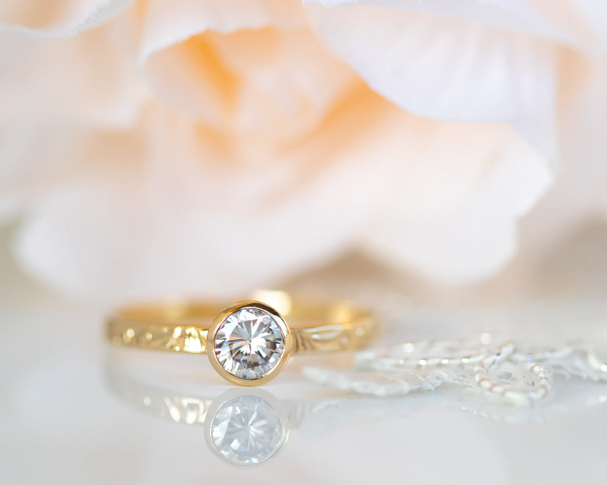 טבעת יהלום, טבעת אירוסין, סיון לוטן - Sivan Lotan Jewelry - Diamond Engagement Ring, Floral Diamond Ring, Floral Engagement Ring, Bezel Diamond Ring, 0.5 CT Diamond Ring, 14K / 18K Gold Diamond Ring Sivan Lotan Jewelry - סיון לוטן 