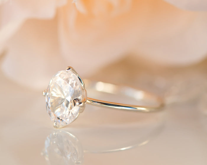 Oval Moissanite Engagement Ring, 2 Carat Moissanite Ring, Oval Engagement Ring, 2 ct Moissanite Engagement Ring, Oval Moissanite Ring