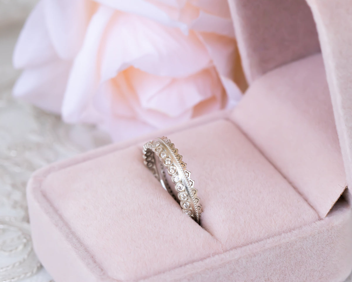 Diamond Wedding Band, Eternity Wedding Band, Diamond Eternity Band, Eternity Diamond Ring, Unique Wedding Ring, Lace Ring, Anniversary Ring