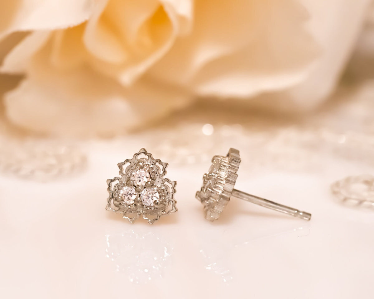 Unique Diamond Earrings, Gold Stud Earrings, Diamond Studs, 14K Diamond Earrings, Diamond Bridal Earrings Wedding Gift, Anniversary Earrings