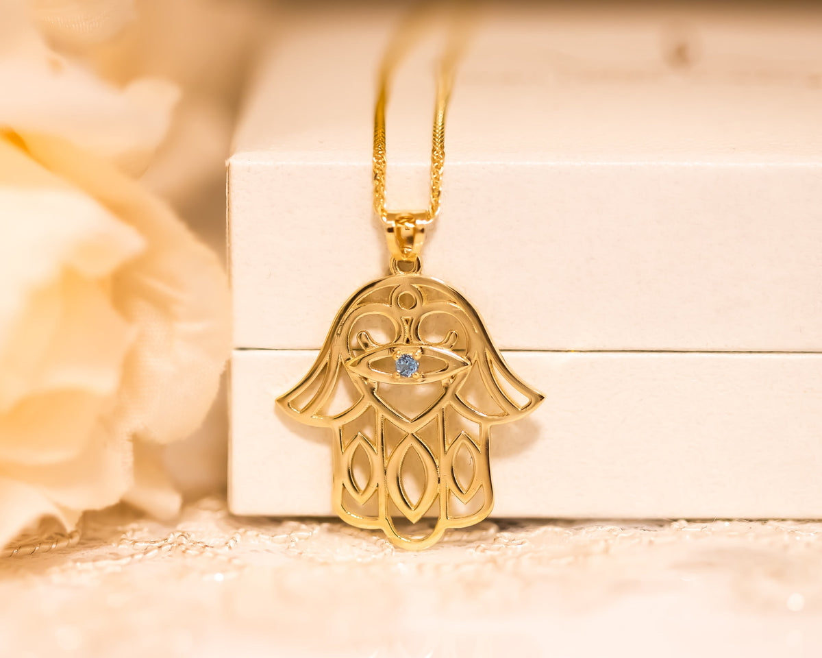 Hamsa Necklace, 14K Gold Hamsa Pendant, Gold Lucky Charm Necklace, Evil Eye Necklace, Hand Protection Necklace, Hand of God, Israeli Jewelry