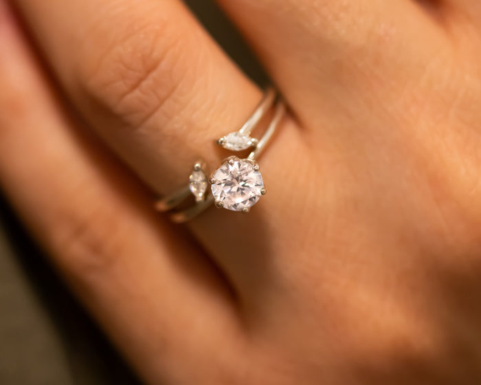 Moissanite Diamond Ring Set, 1 CT Diamond Engagement Ring Bridal Set, Moissanite Engagement Ring Set, 1 ct Engagement Ring and Wedding Band