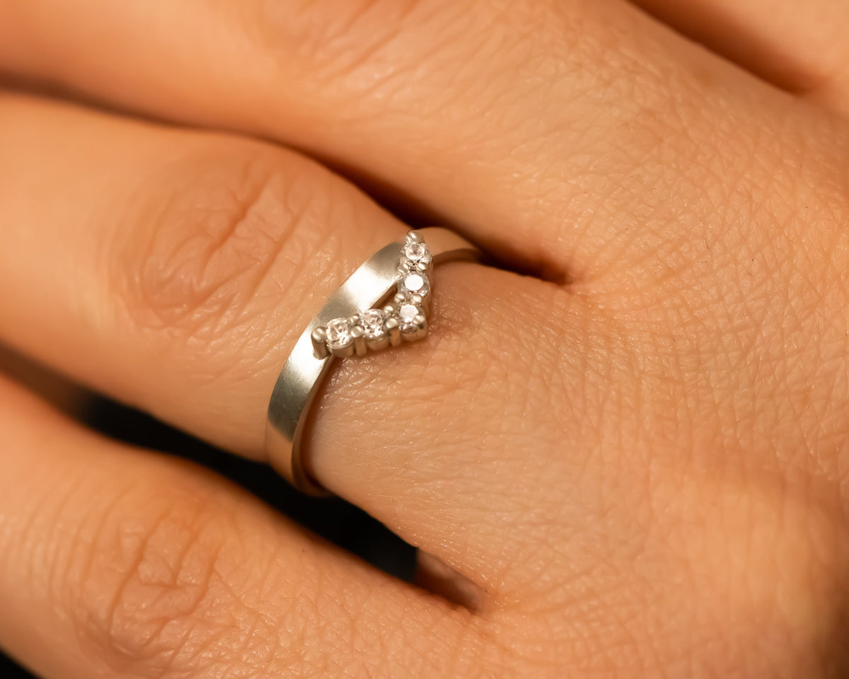 Moissanite Diamond Ring Set, 1 CT Engagement Ring Cevron Wedding Set, Bridal Set Moissanite Engagement Ring Set 1 CT Diamond Engagement Ring