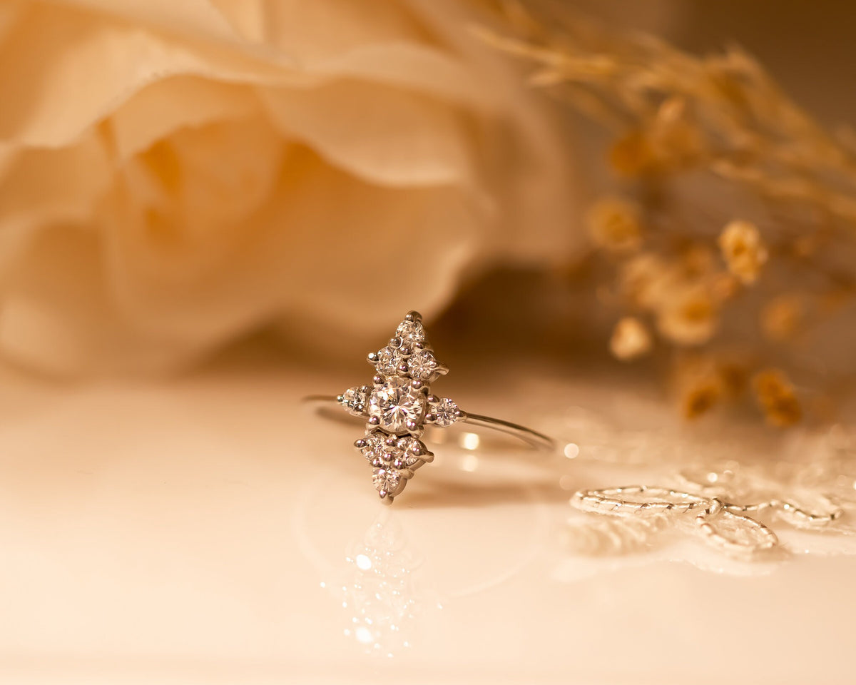 Diamond Wedding Ring Set, Bridal Set, Cluster Diamond Engagement ring, Unique Diamond Ring, Diamond Cluster ring, Cluster engagement ring