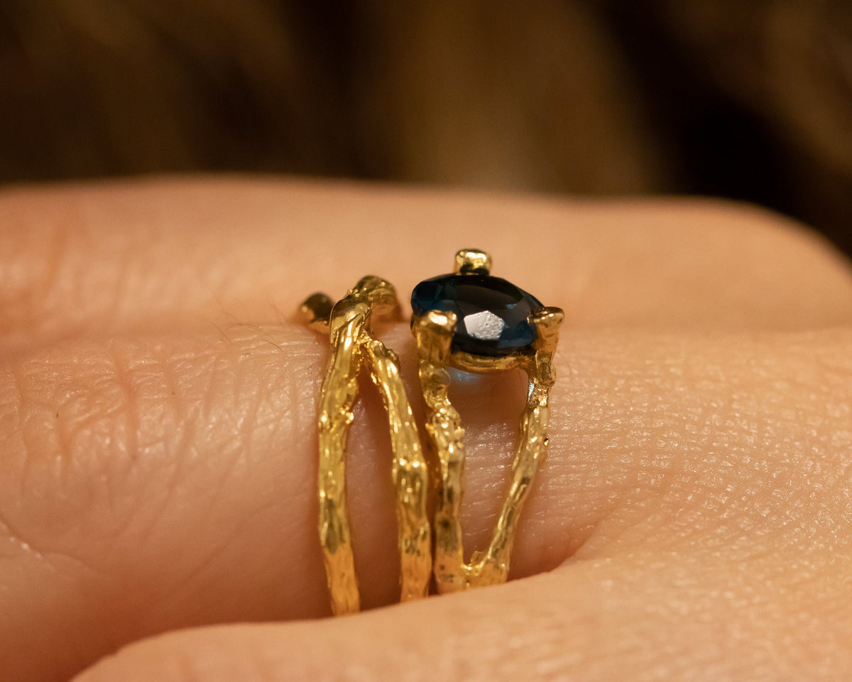 Nature Inspired Engagement Ring, 14k Gold Topaz Ring, London Blue Topaz Ring, Nature Lover Gift, Organic Ring for Women, Twig Gold Ring