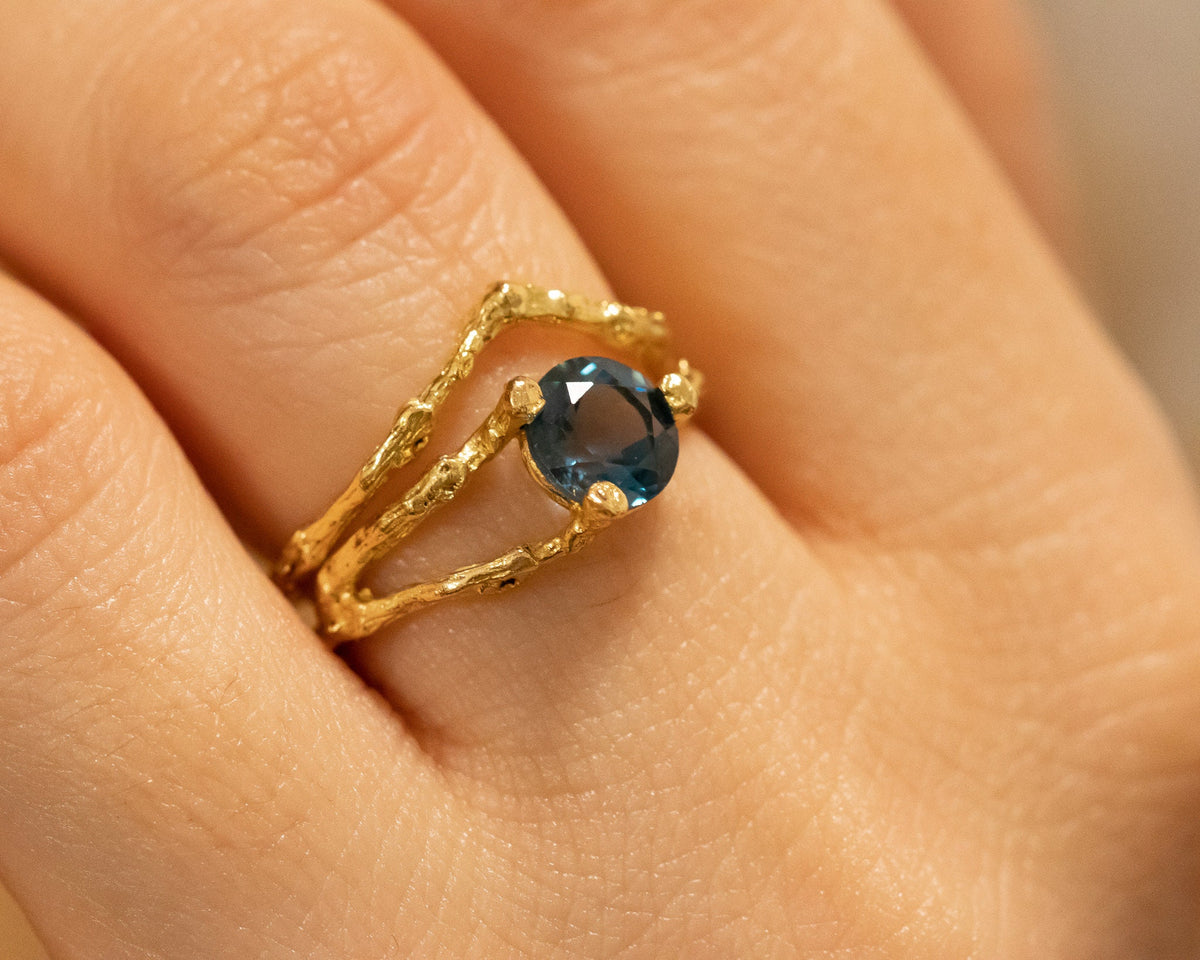 Nature Inspired Engagement Ring, 14k Gold Topaz Ring, London Blue Topaz Ring, Nature Lover Gift, Organic Ring for Women, Twig Gold Ring