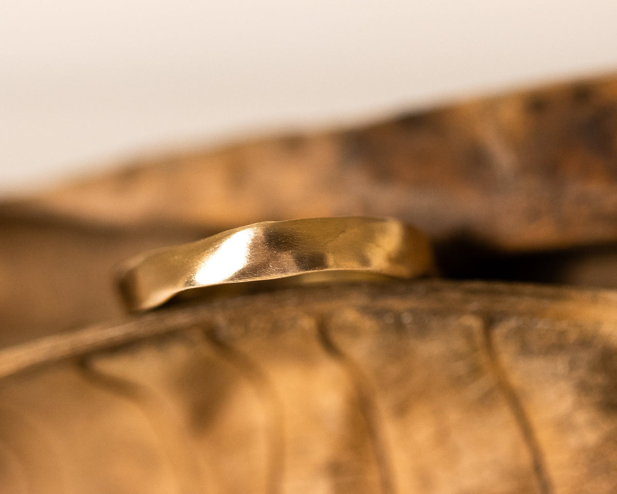 His and Hers Wedding Bands, Matching Wedding Rings, Wedding Bands Set, 14k Gold Wedding Ring, Unique Gold Rings for Couples, Rough Gold Ring