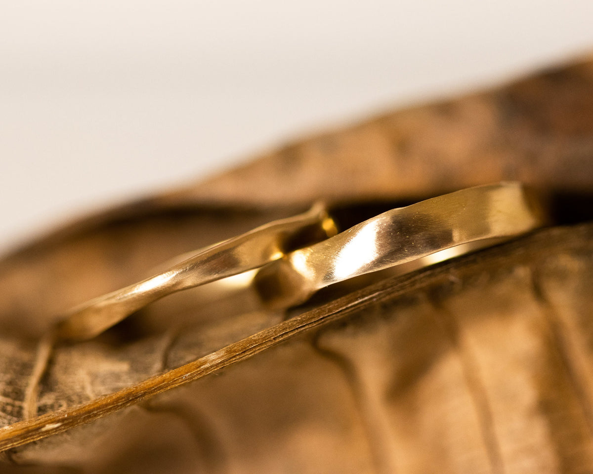 His and Hers Wedding Bands, Matching Wedding Rings, Wedding Bands Set, 14k Gold Wedding Ring, Unique Gold Rings for Couples, Rough Gold Ring
