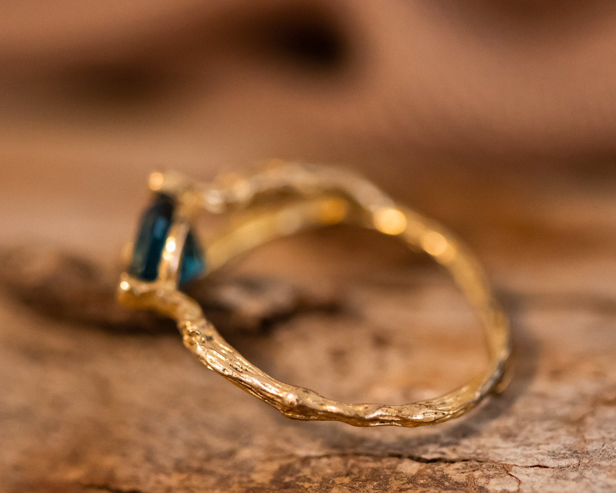 Nature Inspired Engagement Ring, 14k Gold Topaz Ring, London Blue Topaz Ring, Nature Lover Gift, Organic Ring for Women, Twig Gold Ring
