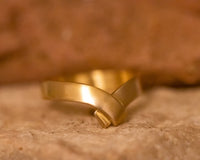 Chevron Wedding Band, 14k Gold Ring, Gold V Band , Gold Wedding Band, Wedding Band for Women, Arrow Ring,  Modern Minimalist Ring Band