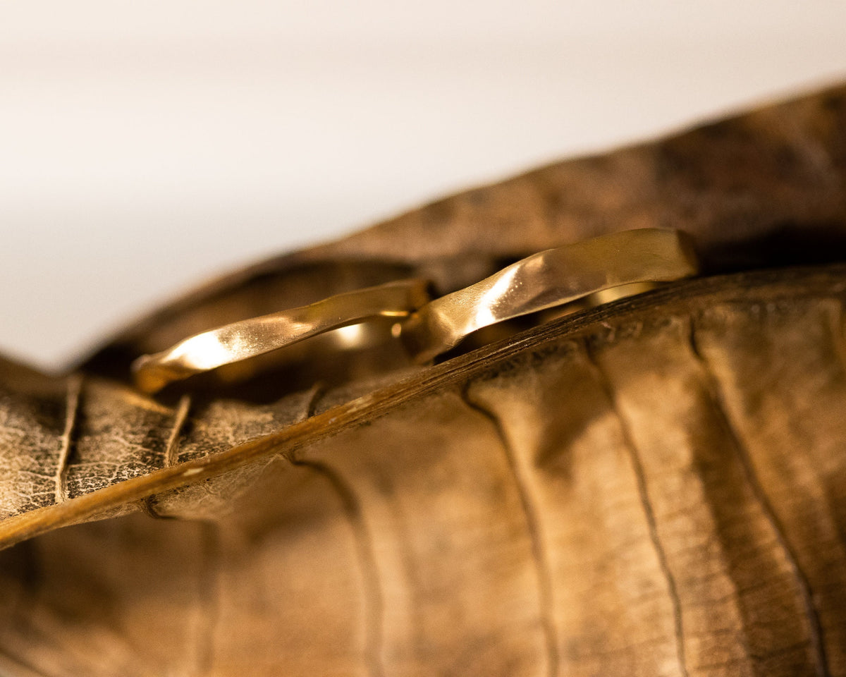 His and Hers Wedding Bands, Matching Wedding Rings, Wedding Bands Set, 14k Gold Wedding Ring, Unique Gold Rings for Couples, Rough Gold Ring