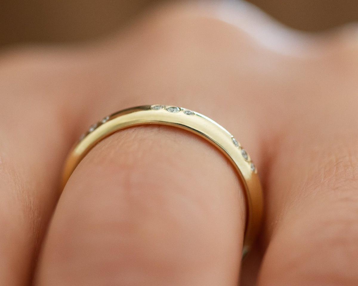 Diamond Wedding Band, Diamond Gold Ring, 14K or 18K Gold Wedding Band, Anniversary Ring, Past Present Future Ring, small Diamonds Ring