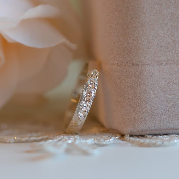 14K White Gold 5 Diamonds Wedding Band, Multi-Diamonds Anniversary Ring for Women, Classy Everyday High Diamonds Stacking Band