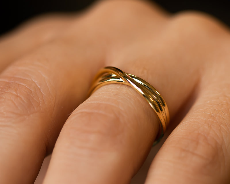 טבעת זהב עדינה אינפיניטי