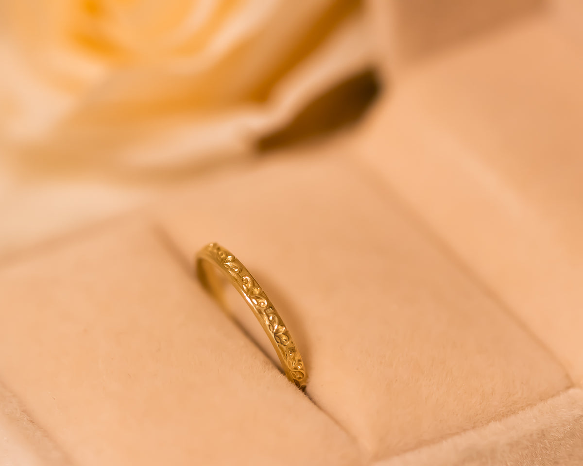 Romantic Lace Gold Ring