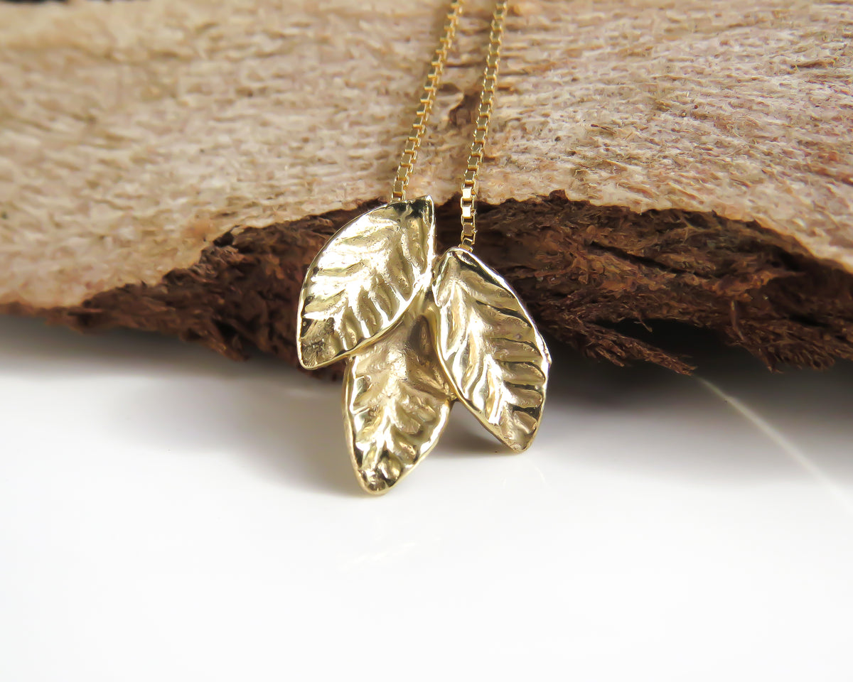 Leaves Pendant Necklace