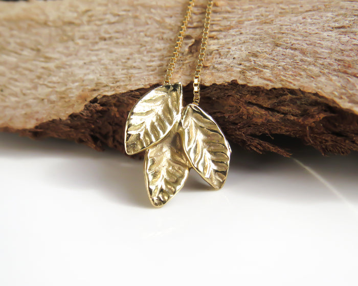 Leaves Pendant Necklace