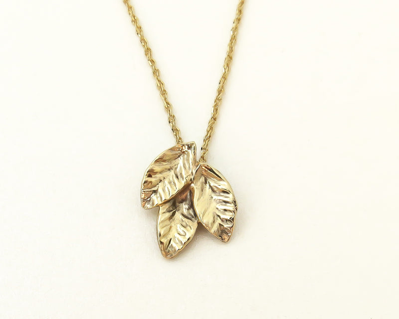 Leaves Pendant Necklace