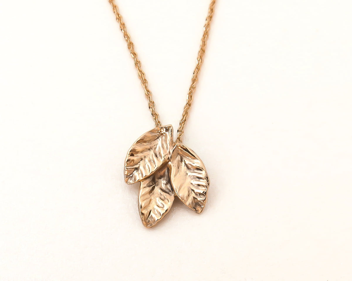 Leaves Pendant Necklace