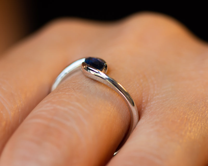 Blue Sapphire Marquise Ring, Sapphire Engagement Ring - Sivan Lotan Jewelry - טבעת ספיר מרקיזה - סיון לוטן תכשיטים