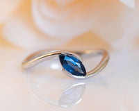 Blue Sapphire Marquise Ring, Sapphire Engagement Ring - Sivan Lotan Jewelry - טבעת ספיר מרקיזה - סיון לוטן תכשיטים